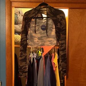 Camouflage Cropped Hoodie